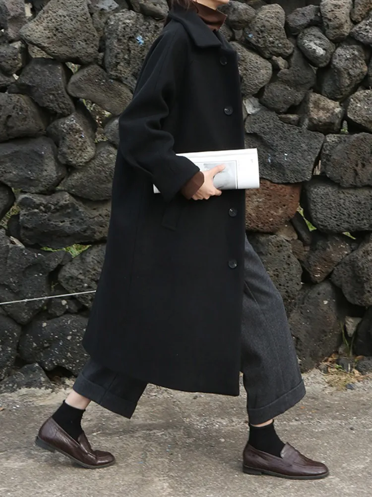 Solid Single Breasted Lapel Coat in Black