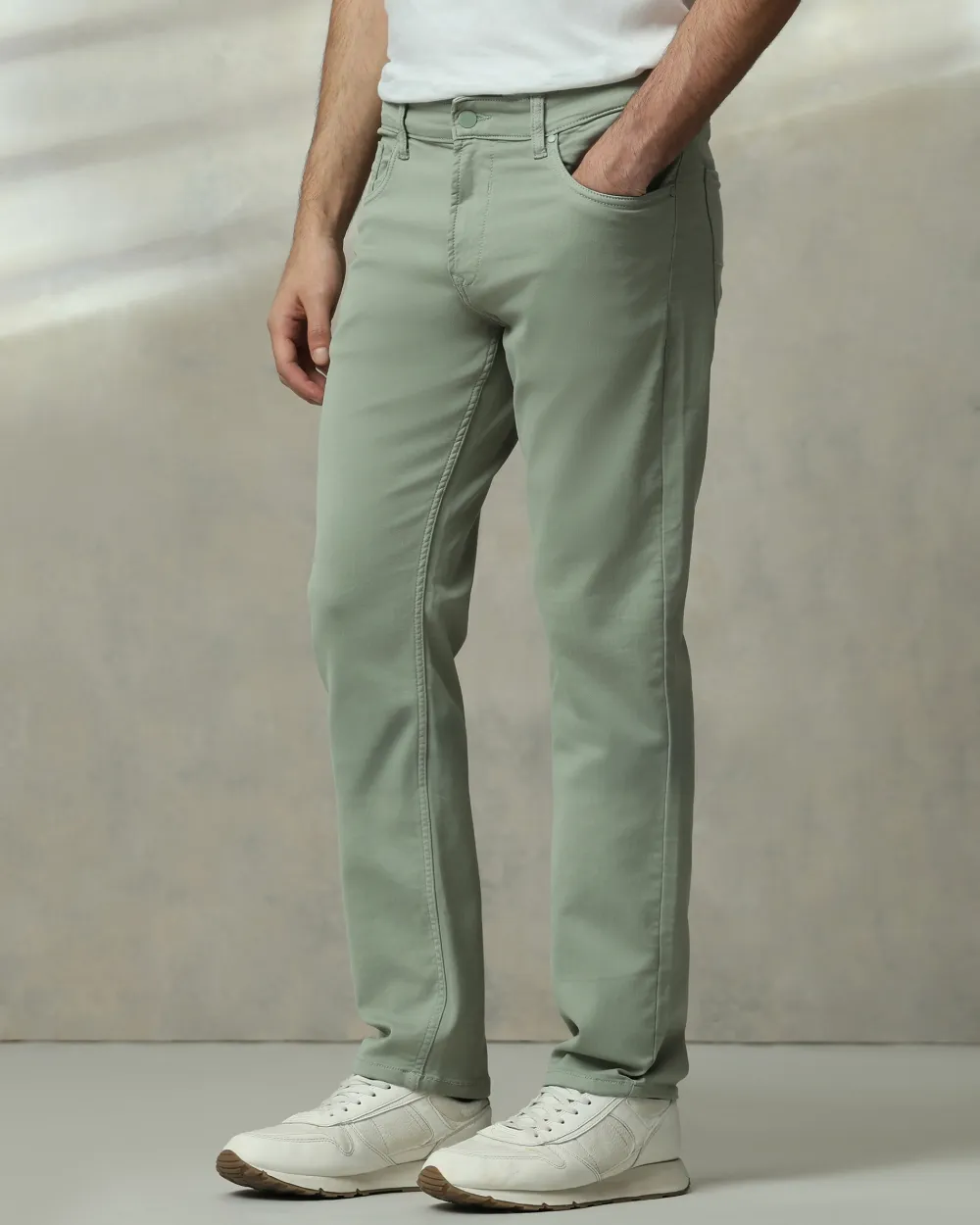 Classic Versatile And Comfortable Straight Sage Jeans