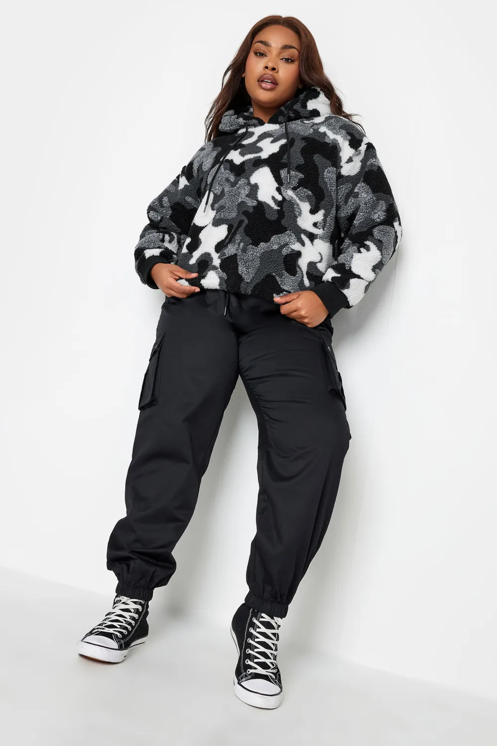 YOURS Curve Black Teddy Cropped Fleece Hoodie