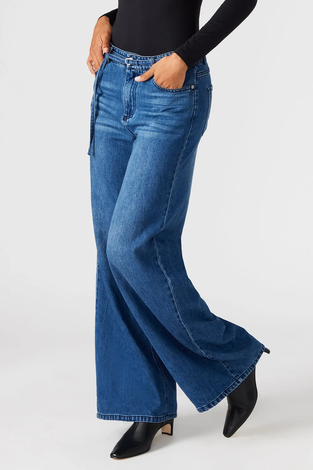 CLASSIC SERENITY JEAN