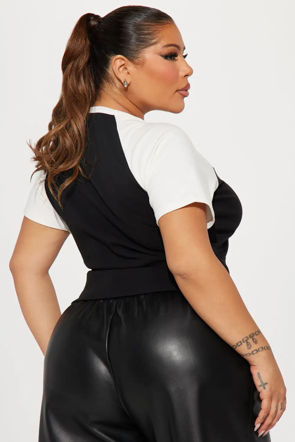 Flamin Hot Raglan Top - Black