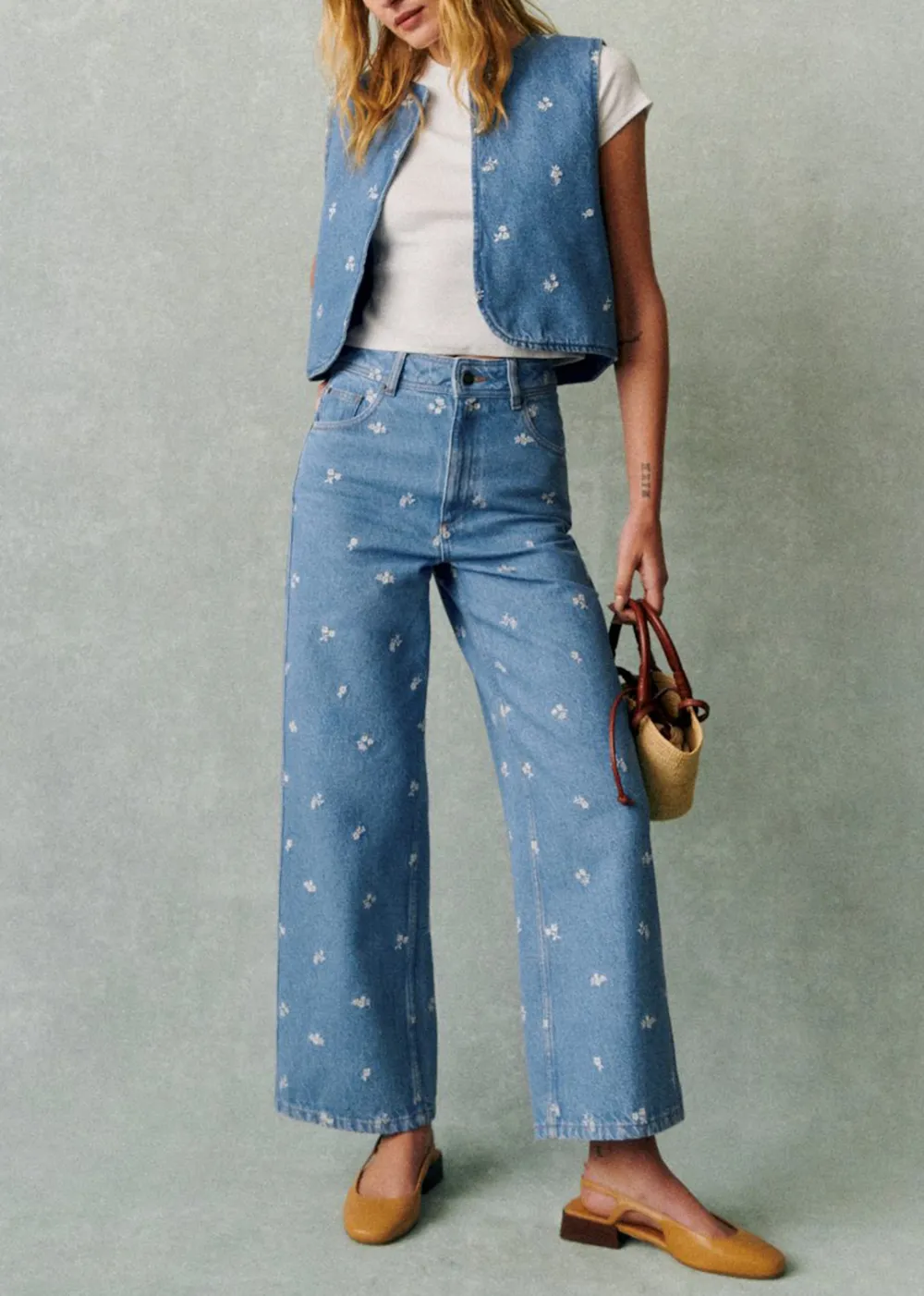 Short Sleeveless Denim Jacket With All-Over Embroidery