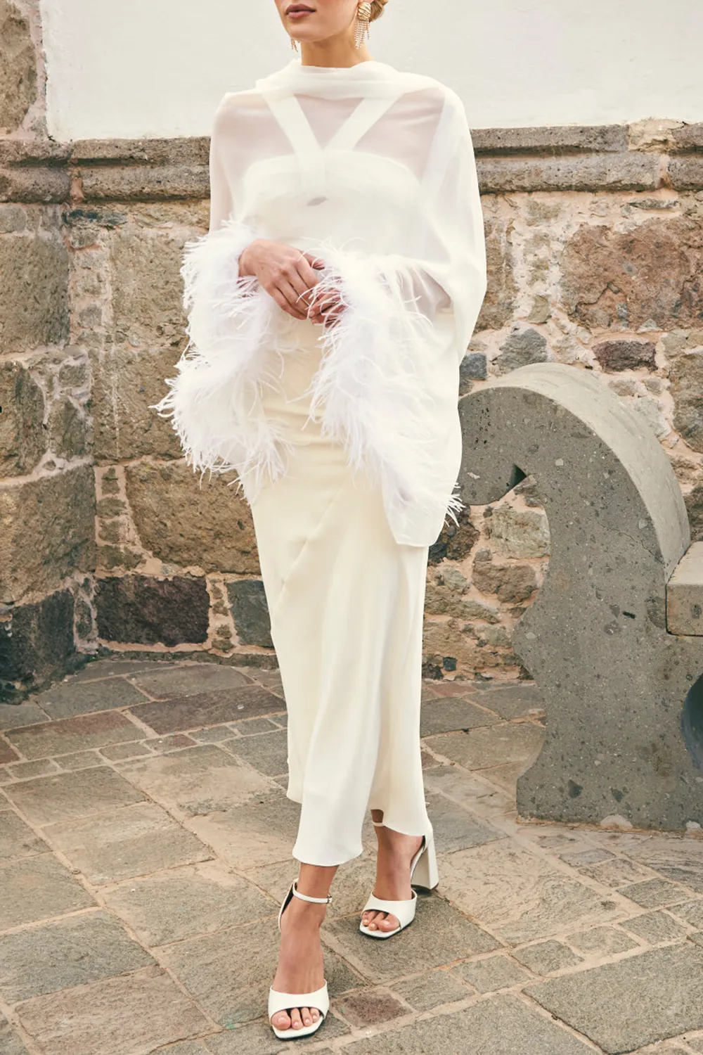 White Global Art and Tradition Mimi Shawl