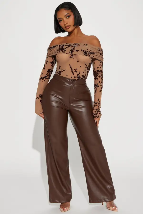 All About Me Off Shoulder Top - Brown/combo