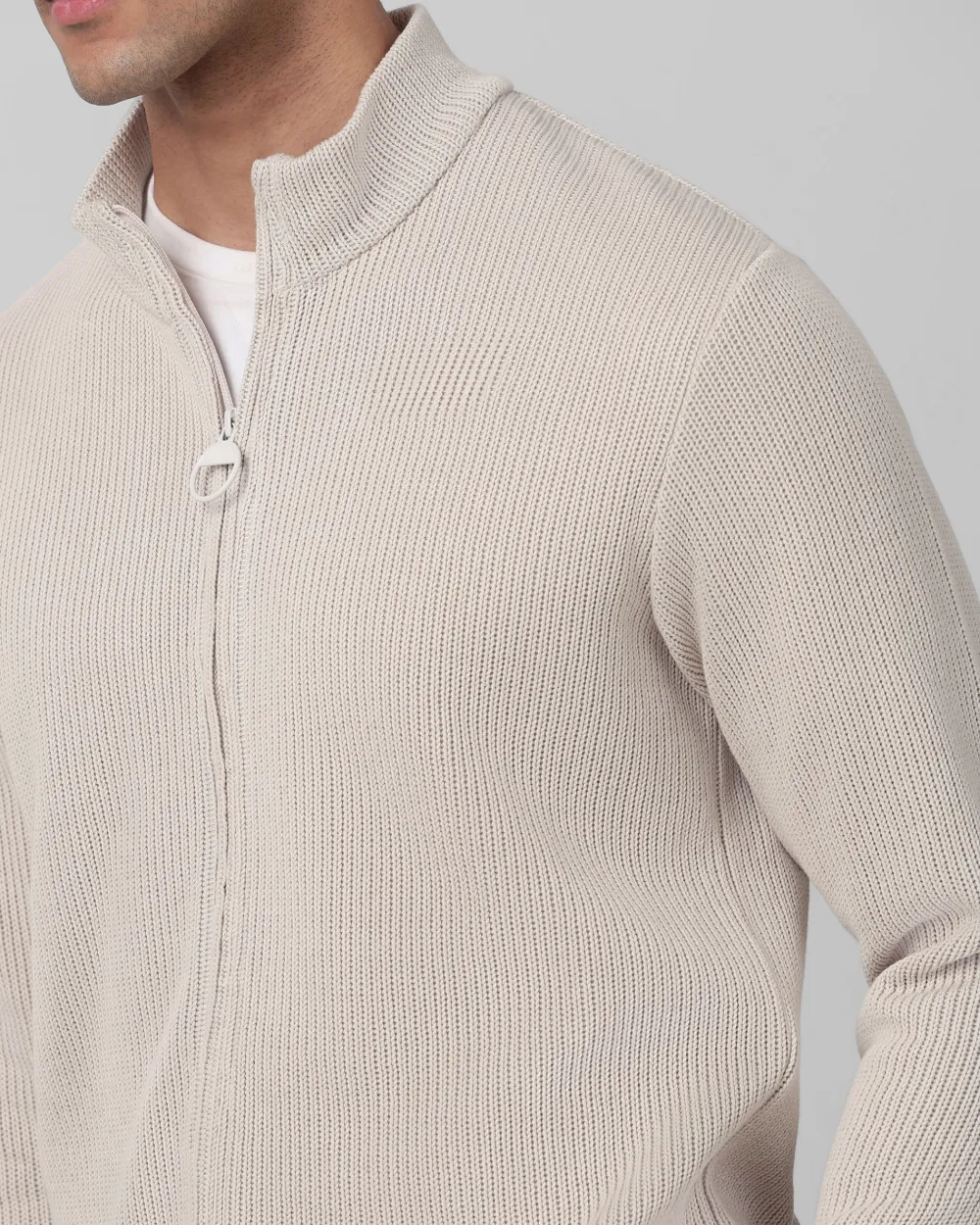 Comfortable Soft And Light-Skinned Slim Off White Sweater