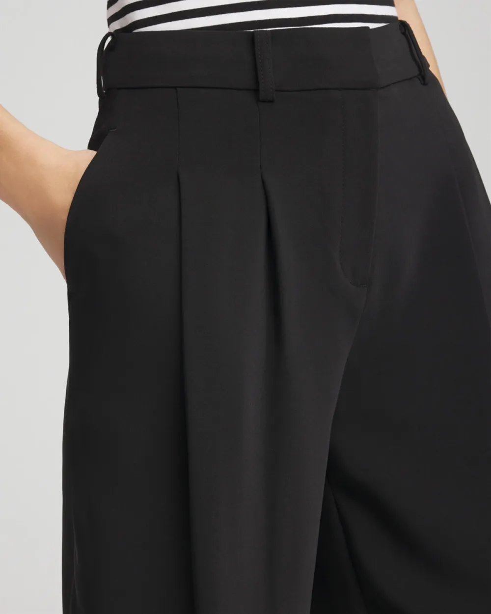 Crepe Pleated Wide-Leg Pants
