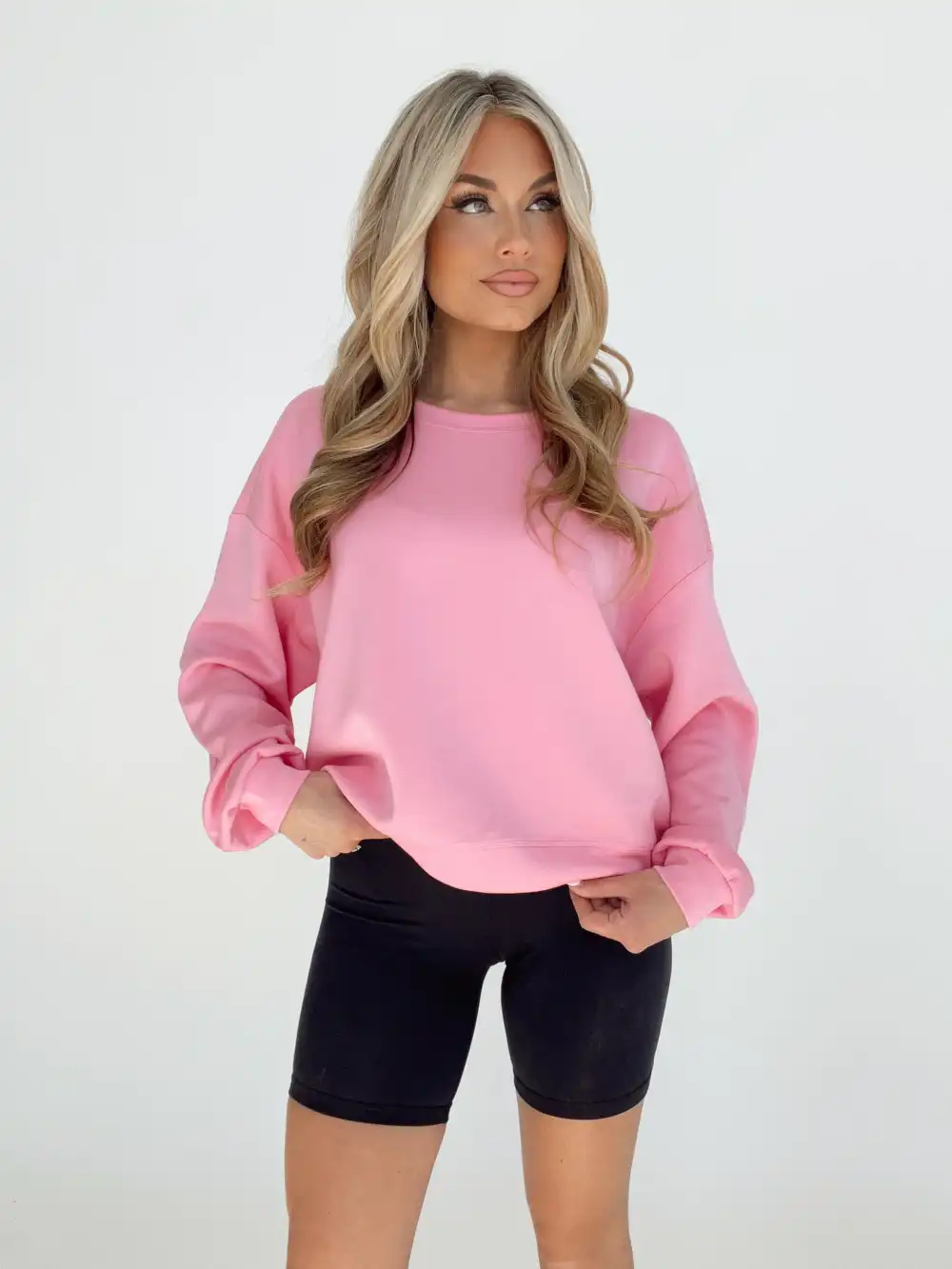 Court Style Pullover