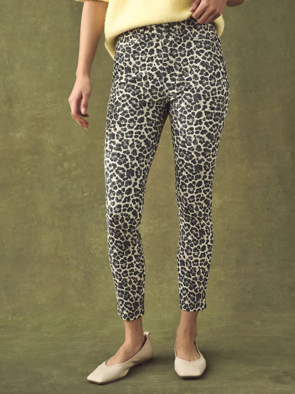 Short Denim Jacket With Skinny Pants