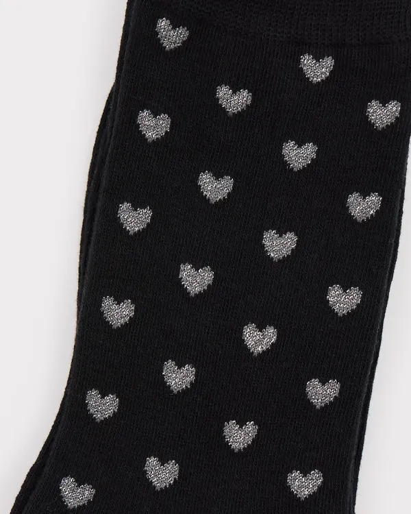 Crew Socks With Heart Pattern
