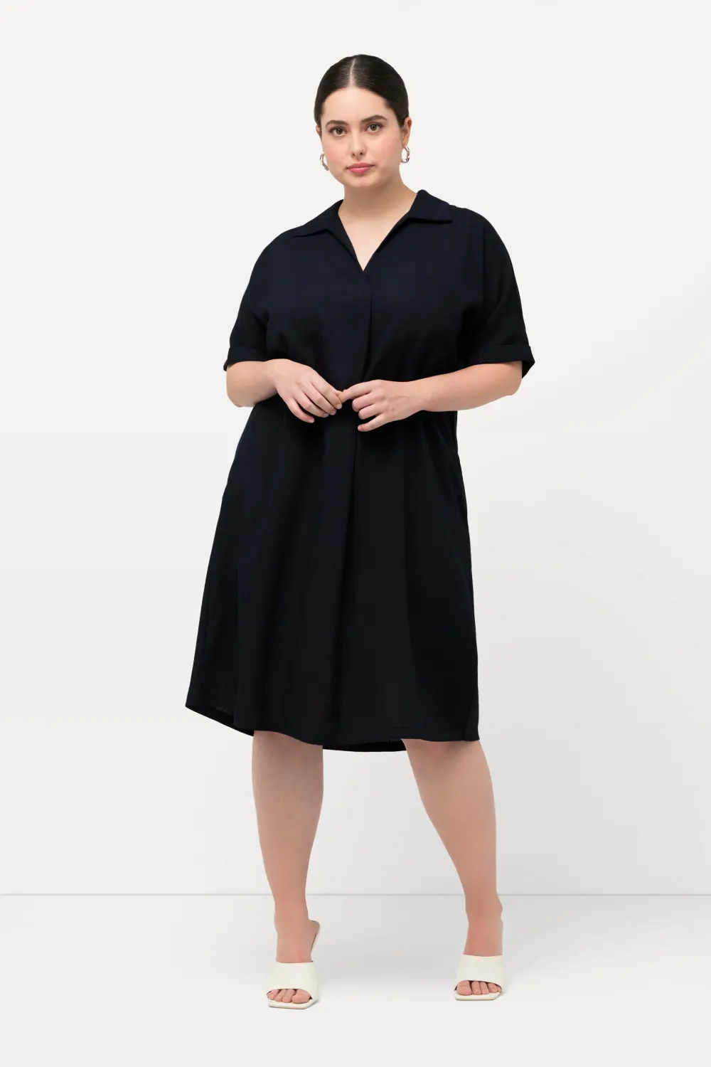 Minikleid Oversized Hemdkragen V-Ausschnitt, Halbarm