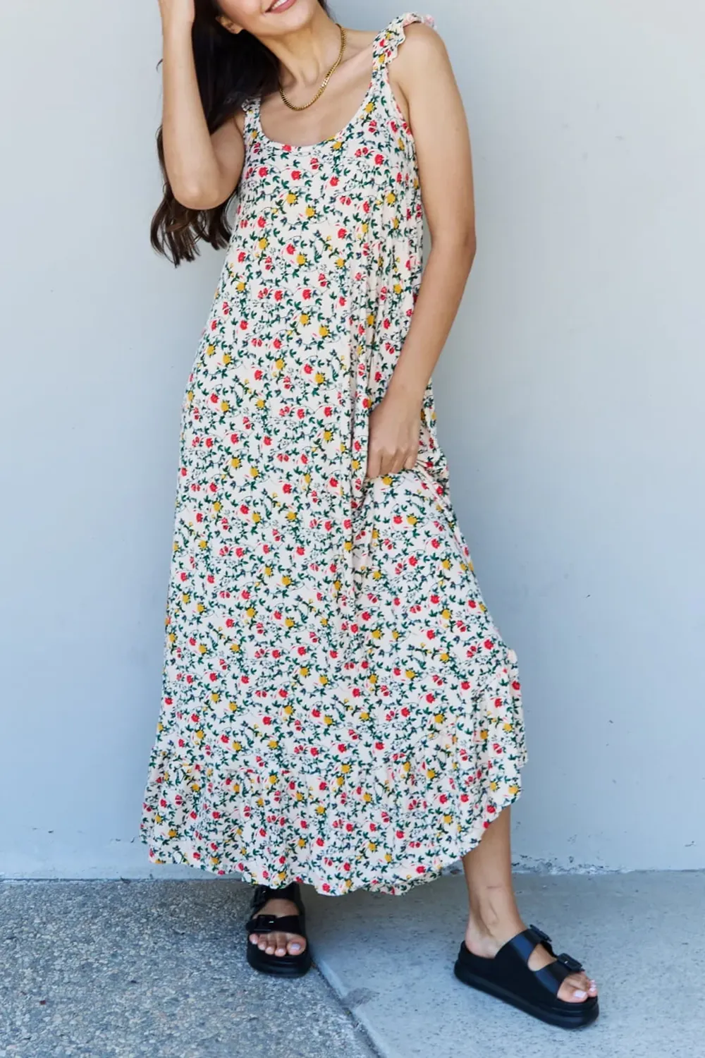 Elegant Holiday White Floral Crew Neck Dress