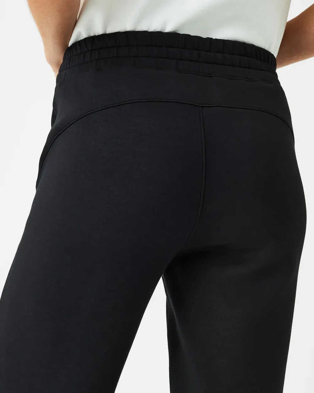 Very Black Tapered Pant