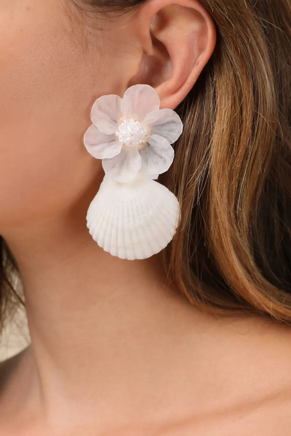 Creative And Fashionable Flower Shell Earrings