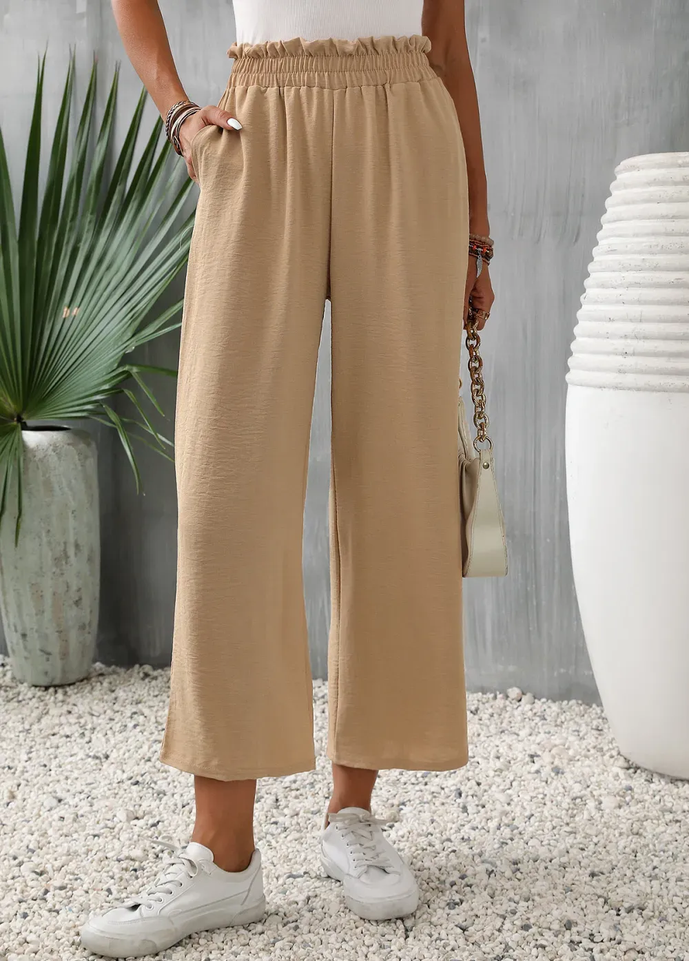 Light Camel Pocket Elastic Waist High Waisted Pants