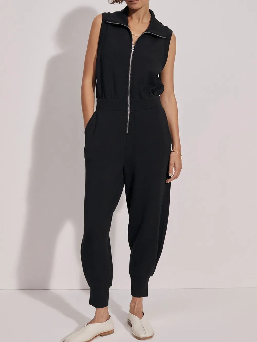 Elegant Sleeveless Zip-Front Jumpsuit
