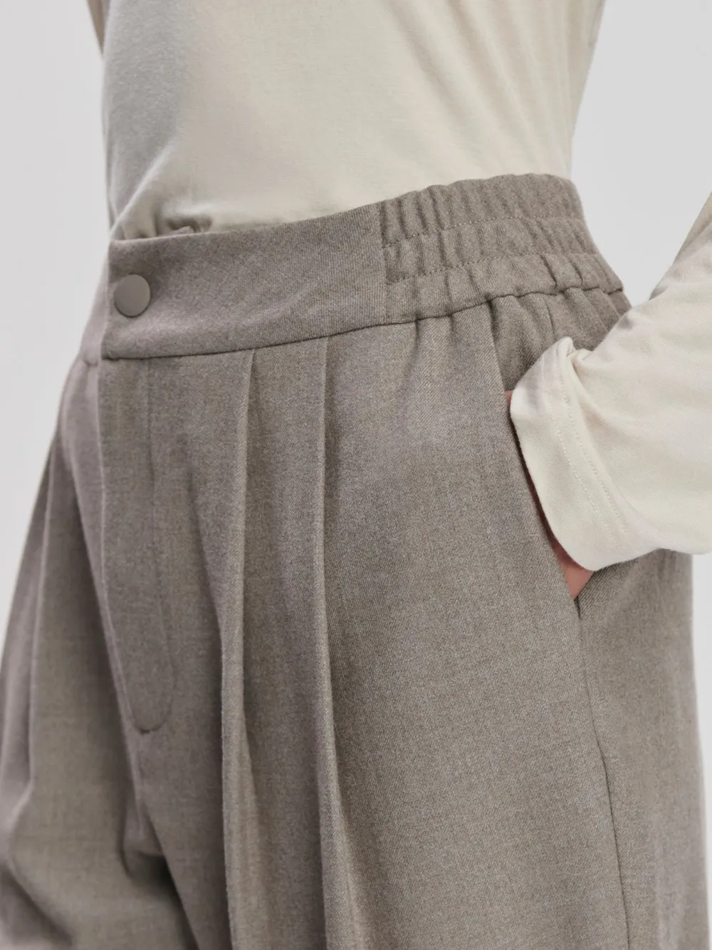 Reg Tapered-Leg Pant 27