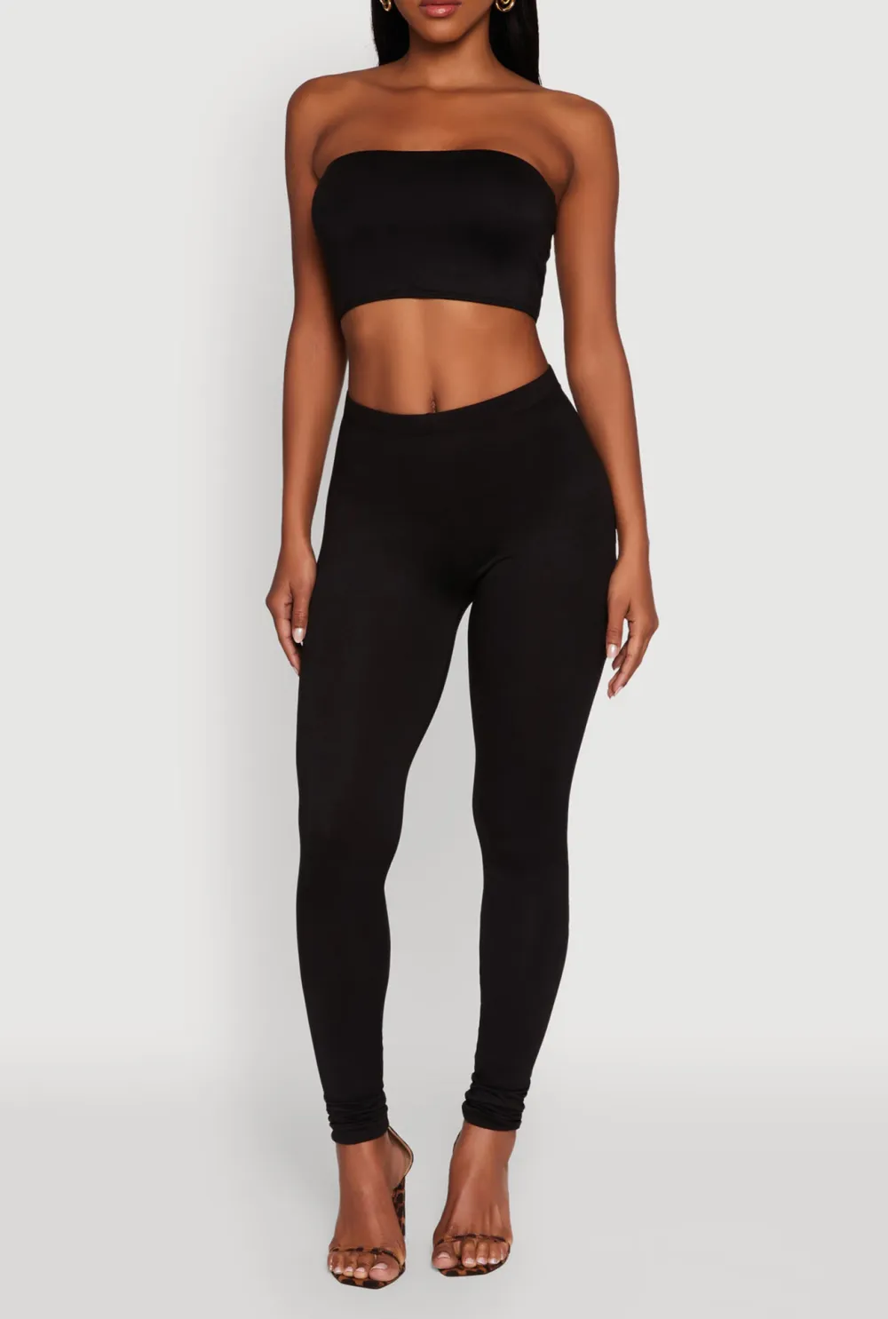 Strapless And Navel Exposed Top