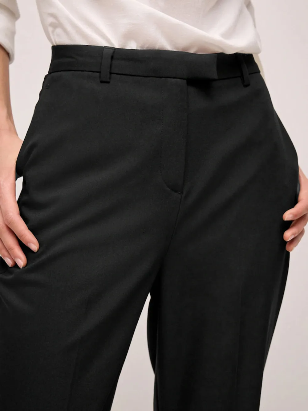 Black Custom Elastic Trumpet Pants