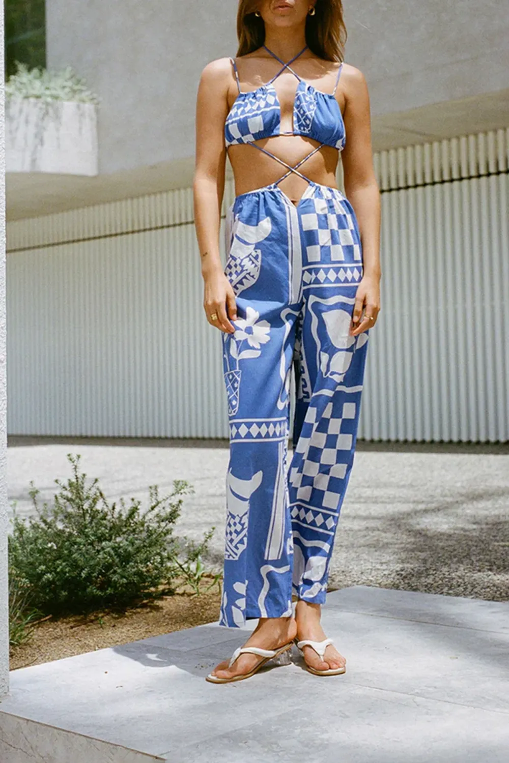 Backless Geometric Print Halter Jumpsuit