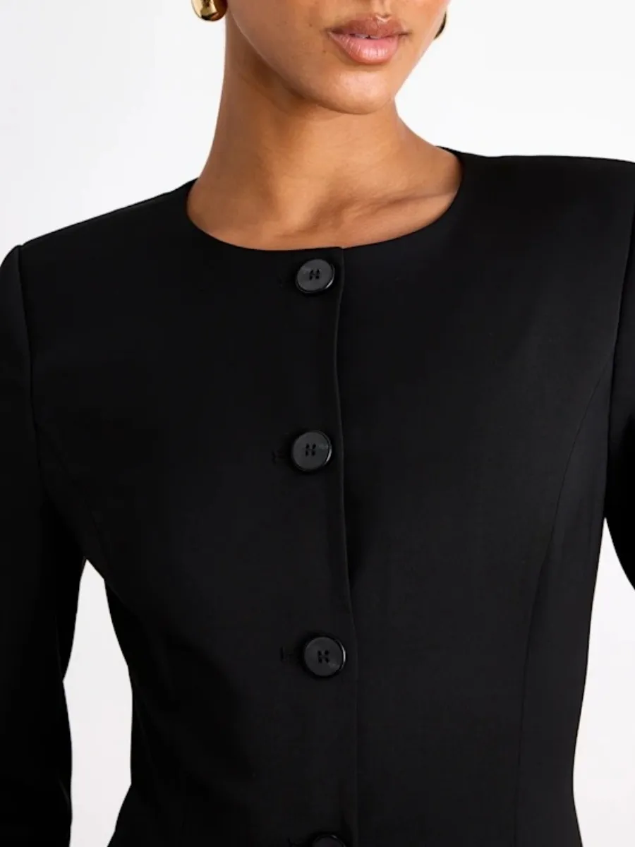 Round Neck Buttoned Blazer