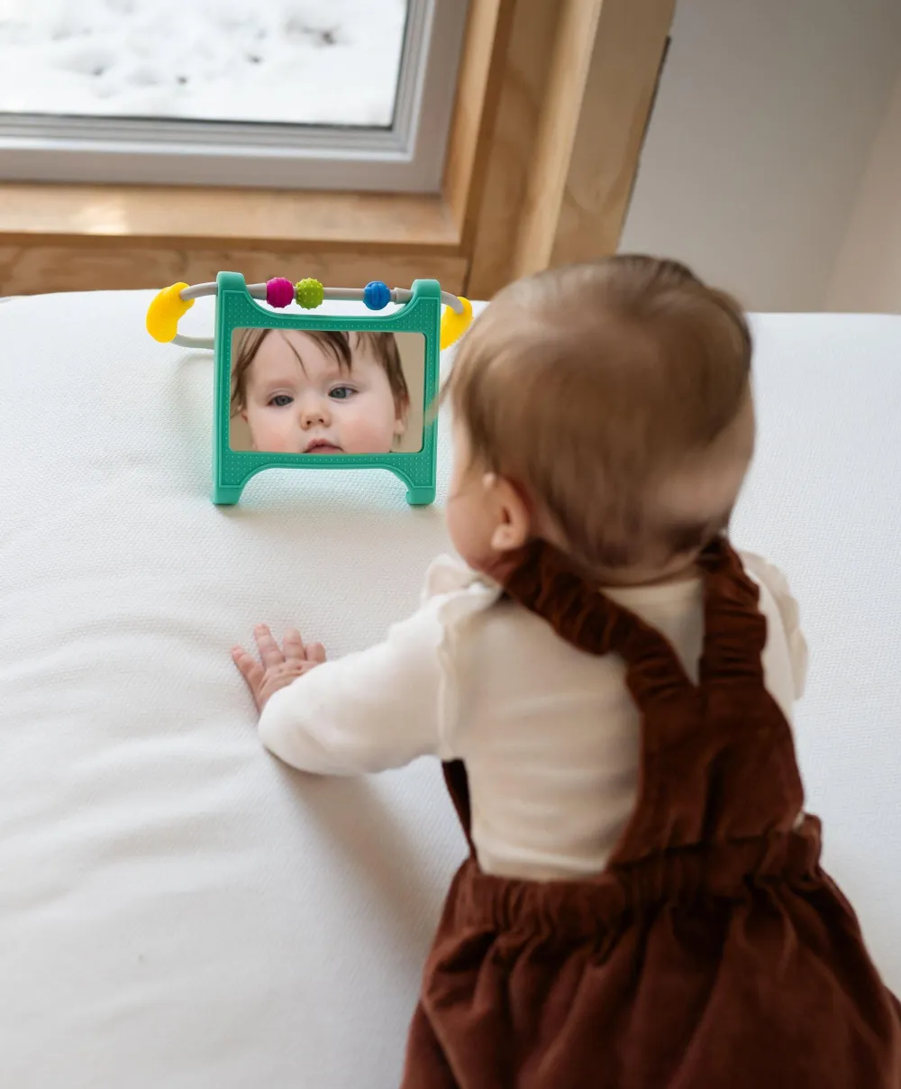 Mobi Peeka Development Mirror