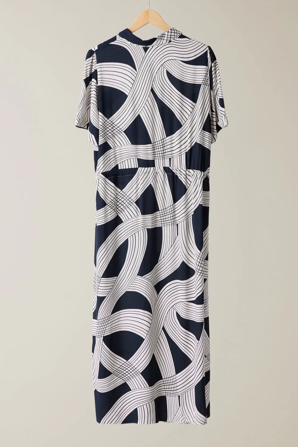 EVANS Curve Navy Blue Linear Print Midi Shirt Dress