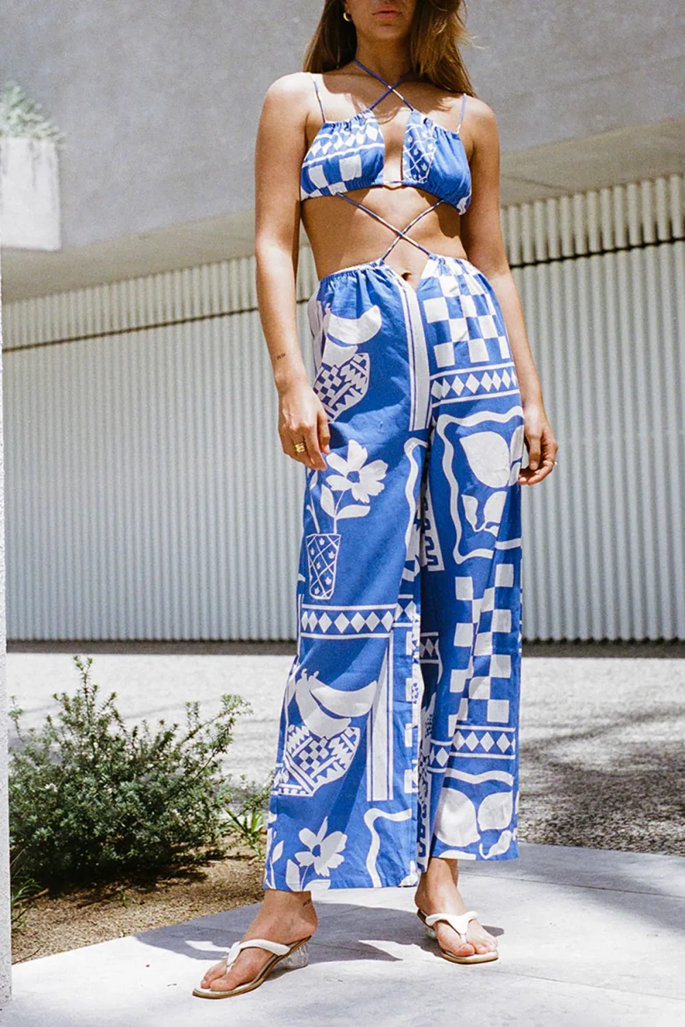 Backless Geometric Print Halter Jumpsuit