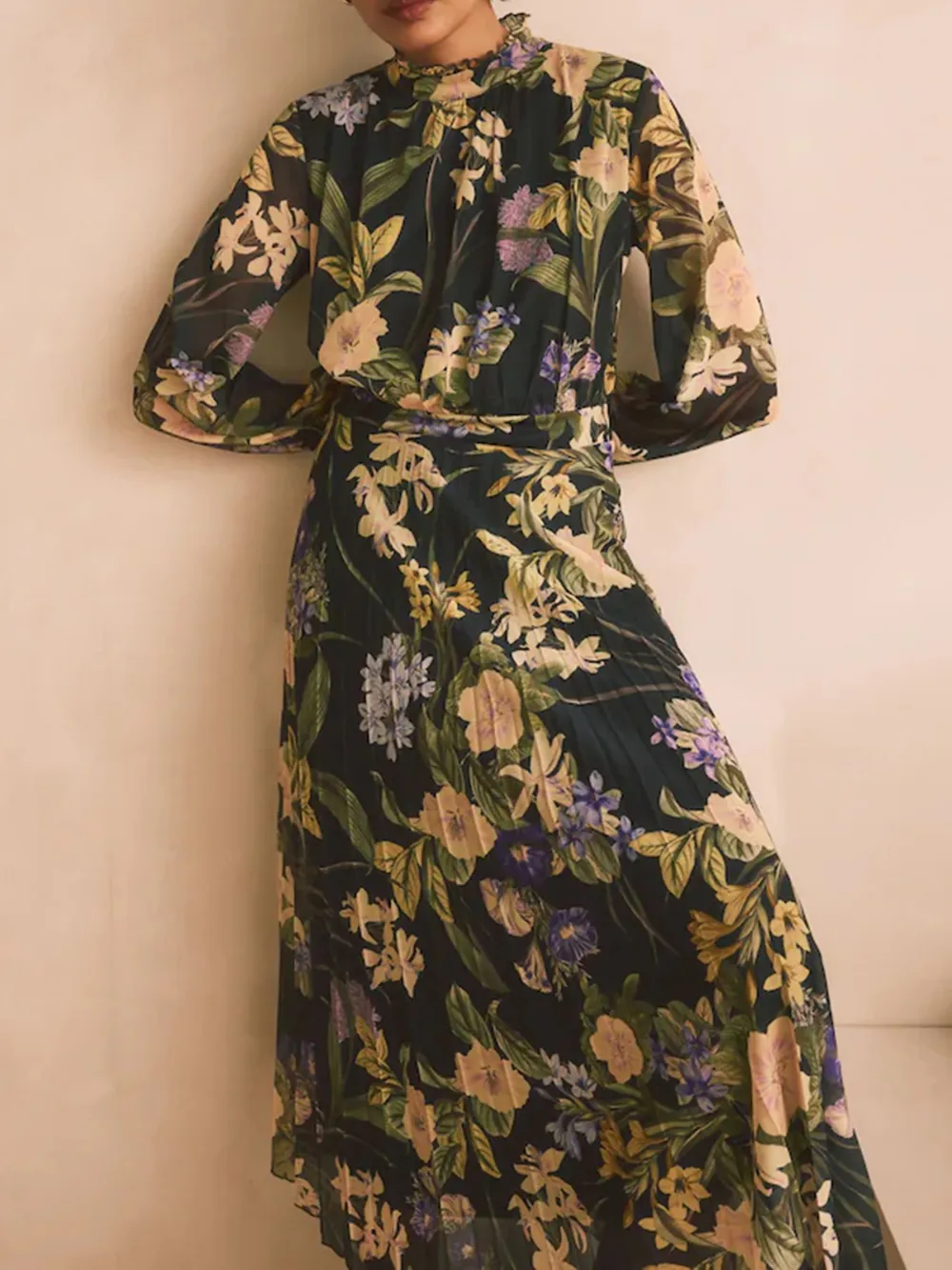 Retro Art High-Neck Floral Printed Dress