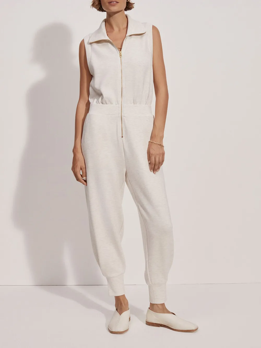 Elegant Sleeveless Zip-Front Jumpsuit