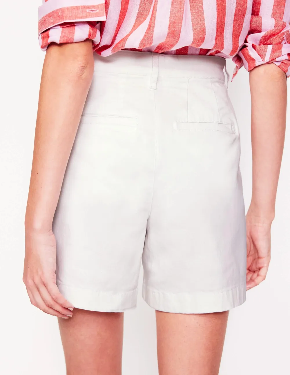 Chino Shorts -White