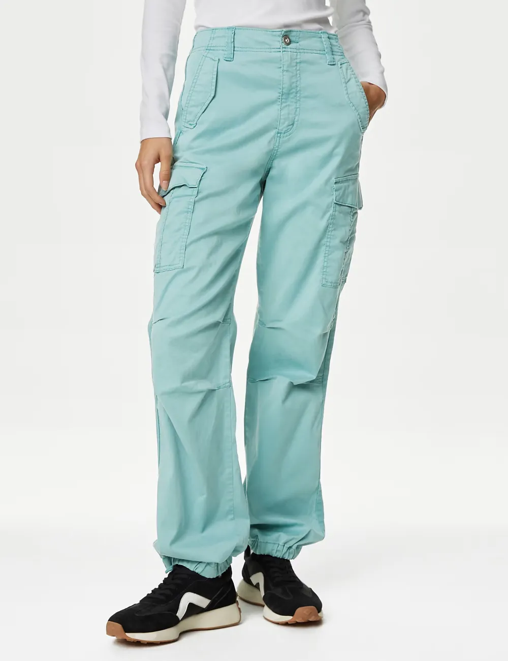 Straight Leg Trousers with Pocket