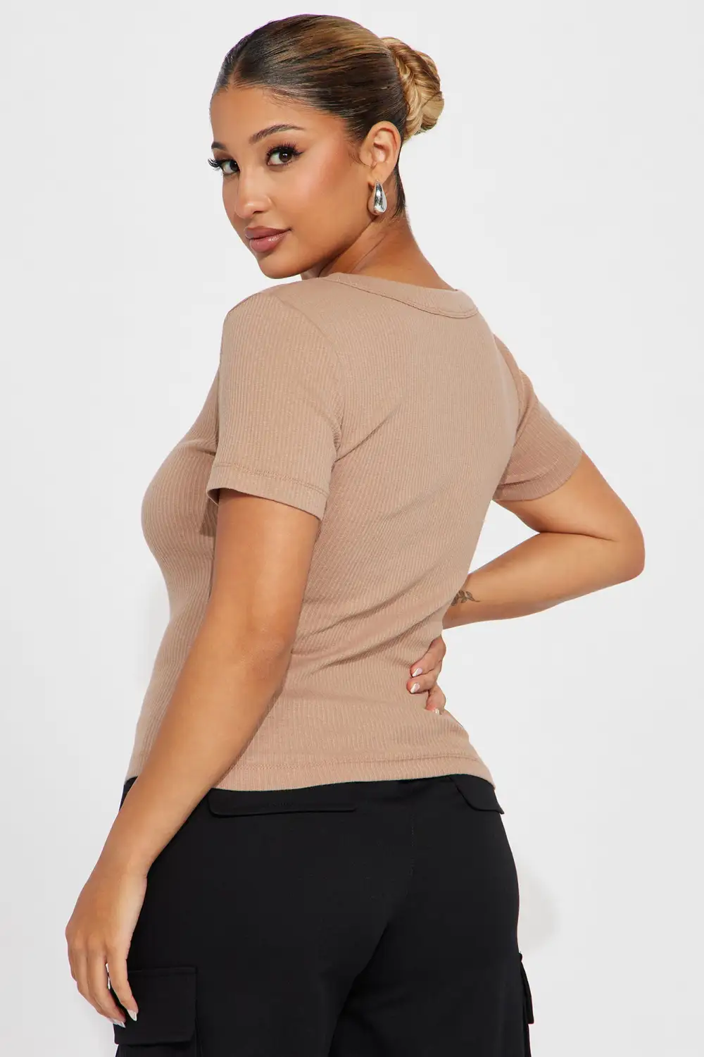 Carrie Short Sleeve Tee - Chocolate