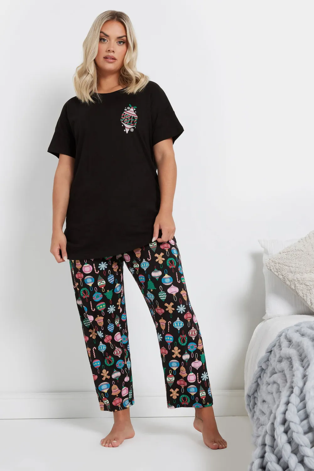 YOURS Curve Black 'Holly Jolly' Slogan Christmas Pyjama Set