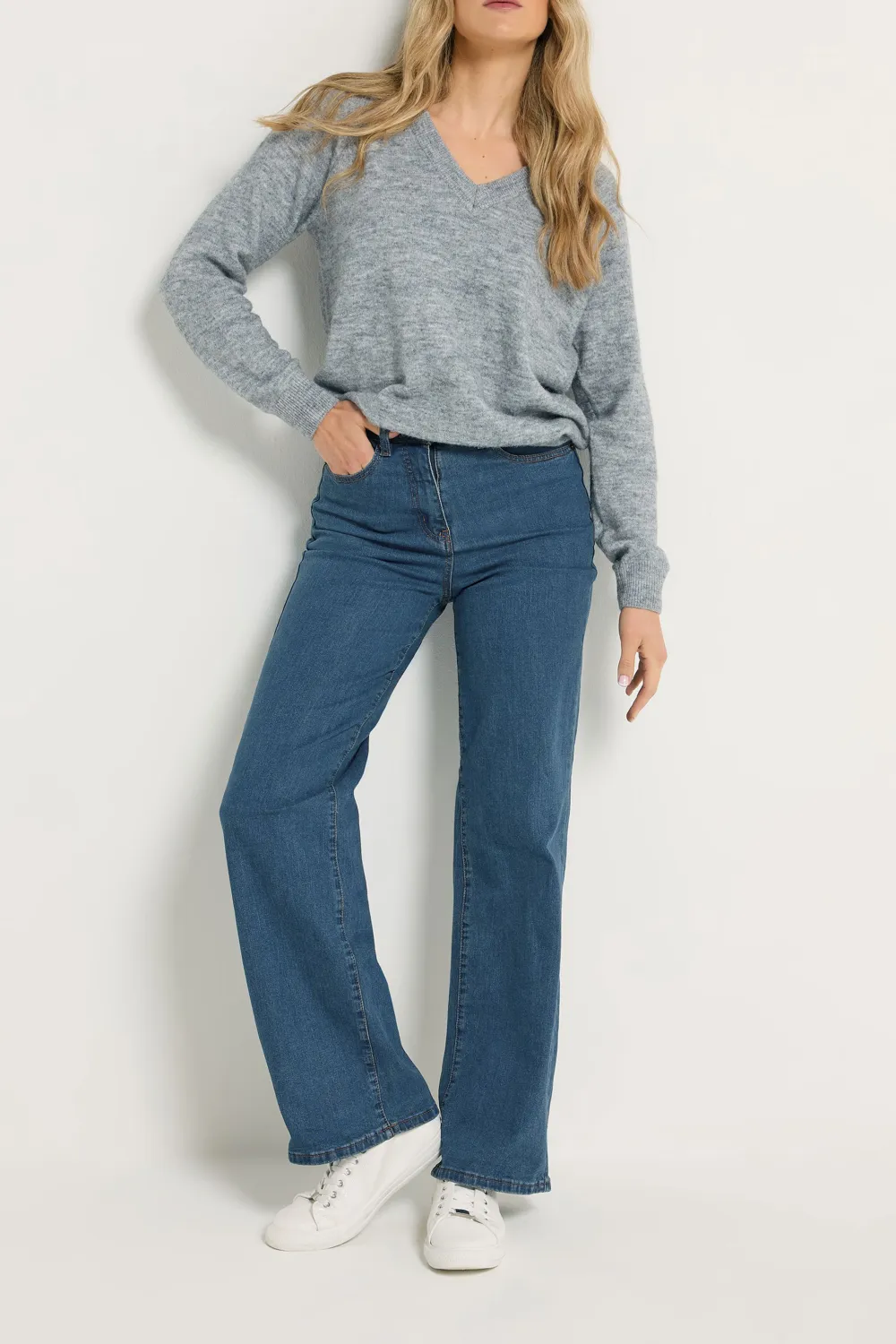 Front Zipper Jeans with Pockets