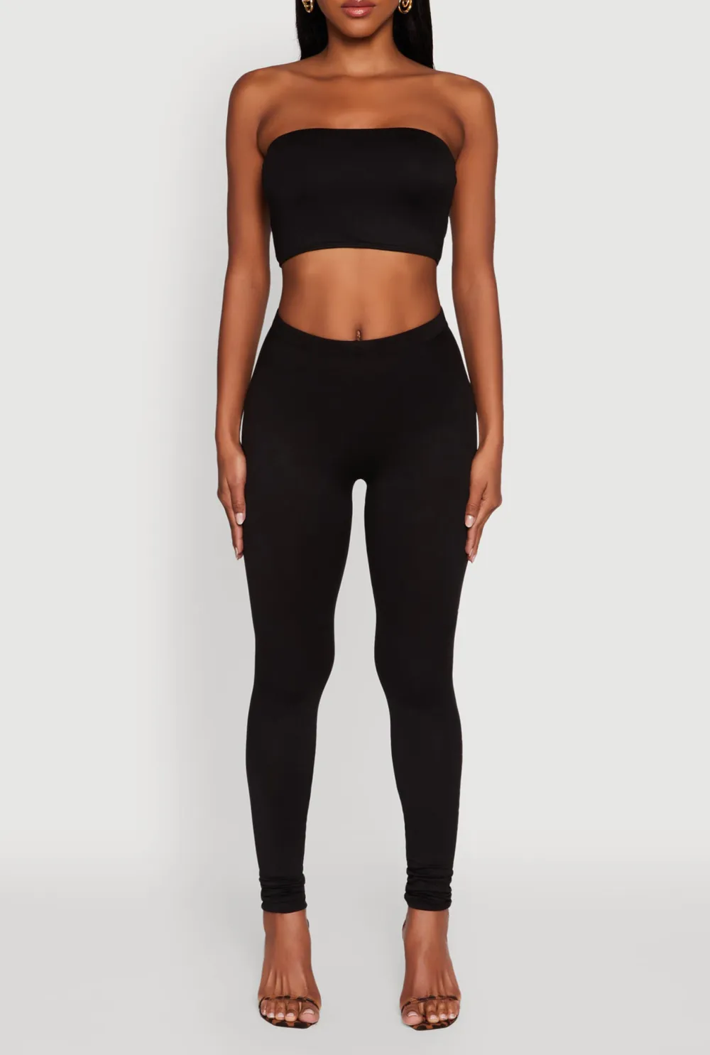 Strapless And Navel Exposed Top