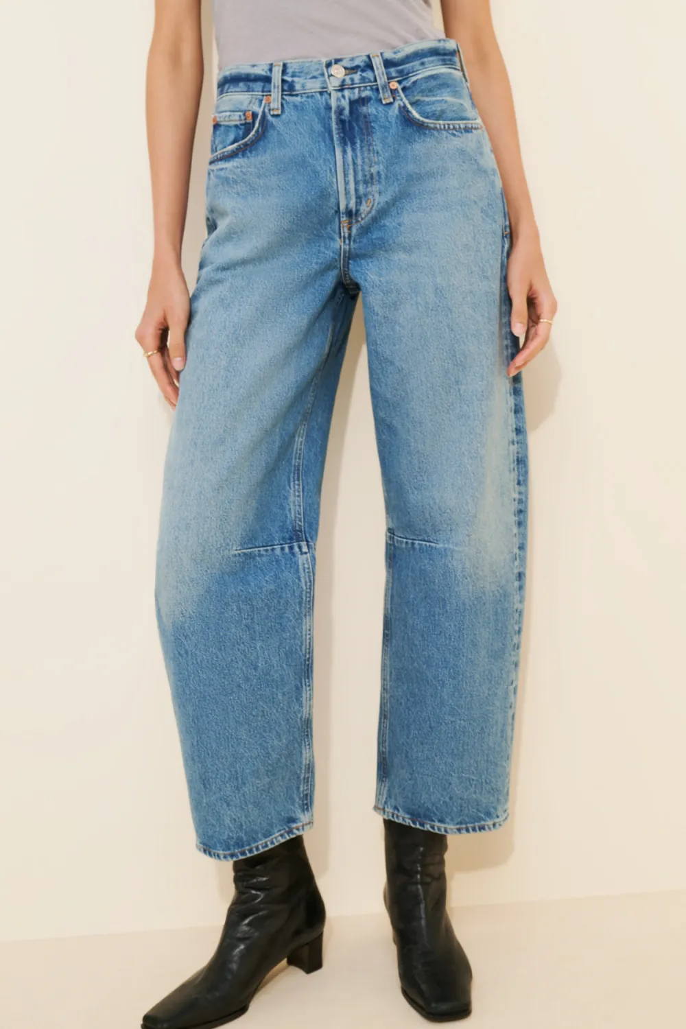 Miro Relaxed Barrel Jeans