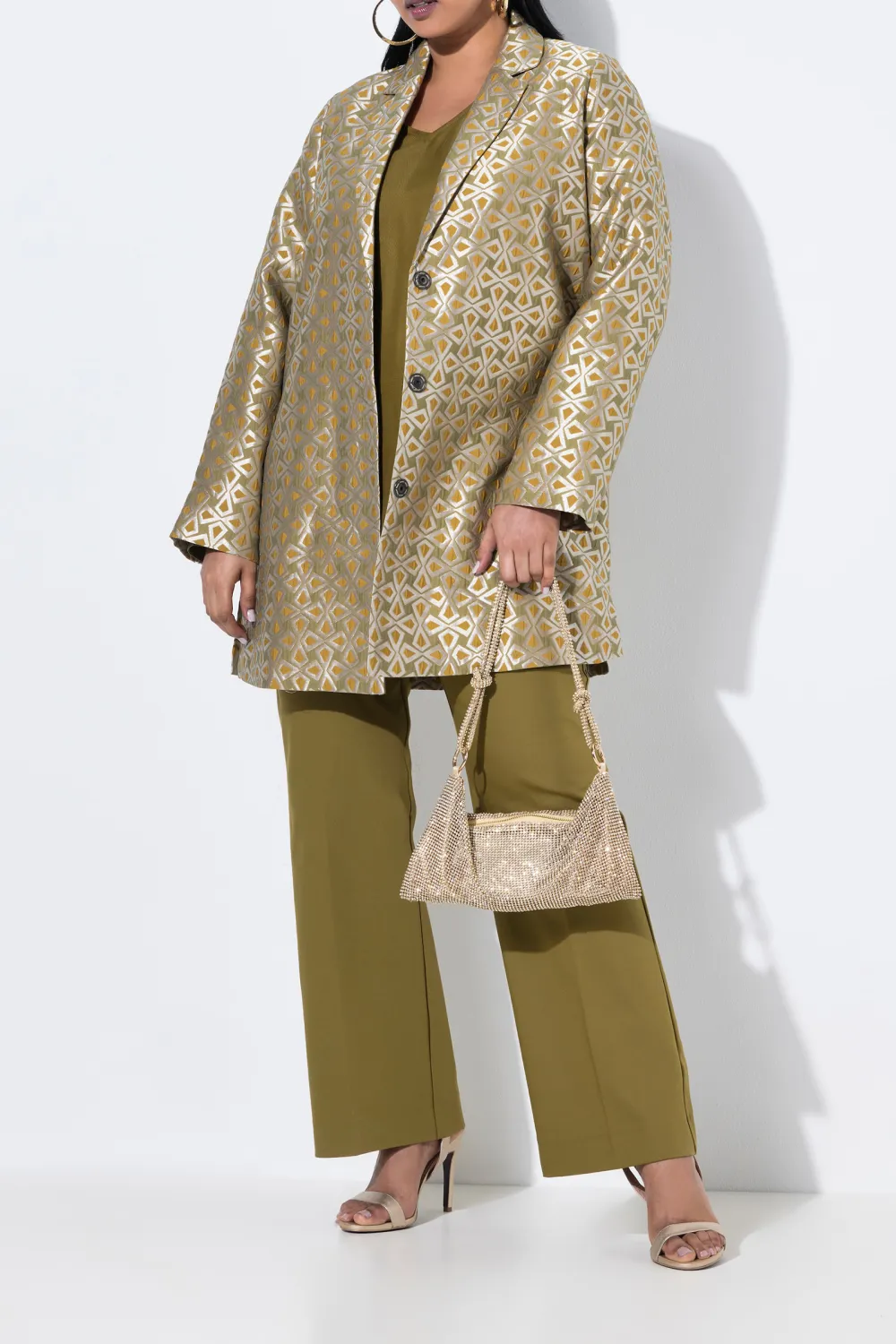 Shining Three-Quarters Sleeve Jacket