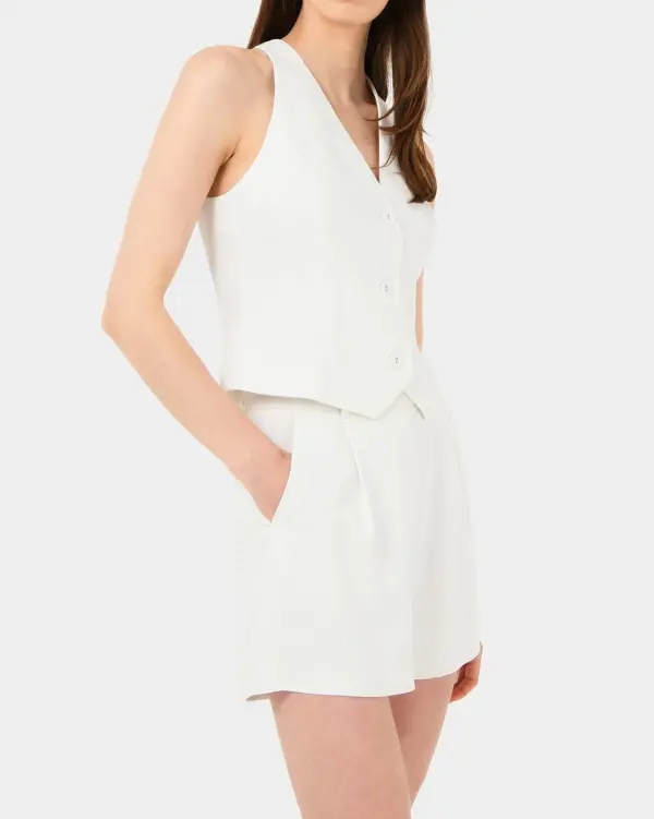 Pleat Front Short -Lvory