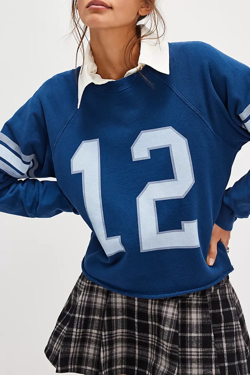 Number Print Raglan Sleeve Sweatshirt