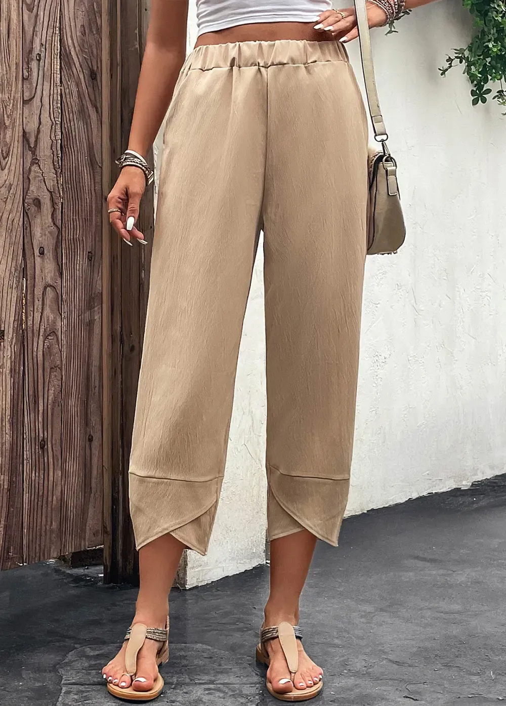 Light Camel Pocket Elastic Waist High Waisted Pants