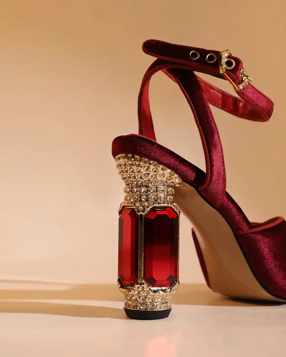 Velvet Vintage Sandals in Red