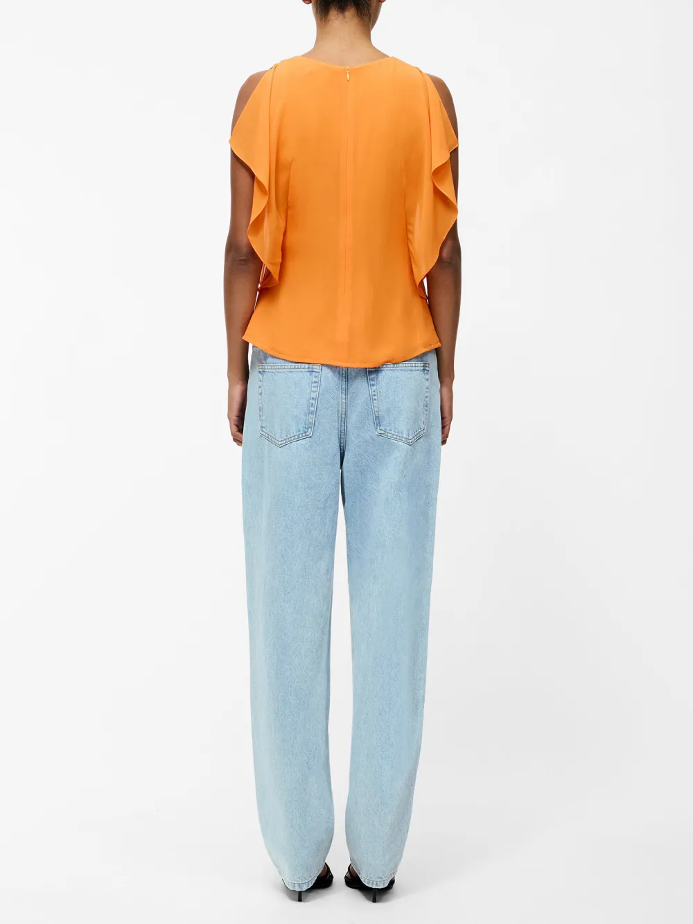 Elegant Solid Color Sleeveless Round Neck Top