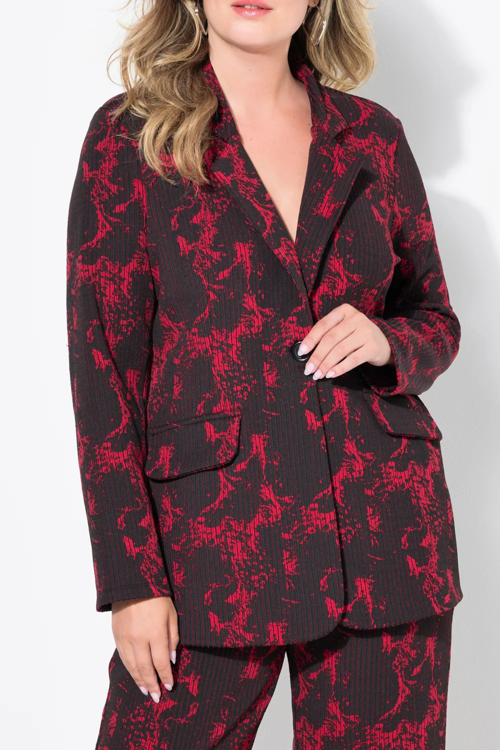 Long Sleeved Knitted Jacket