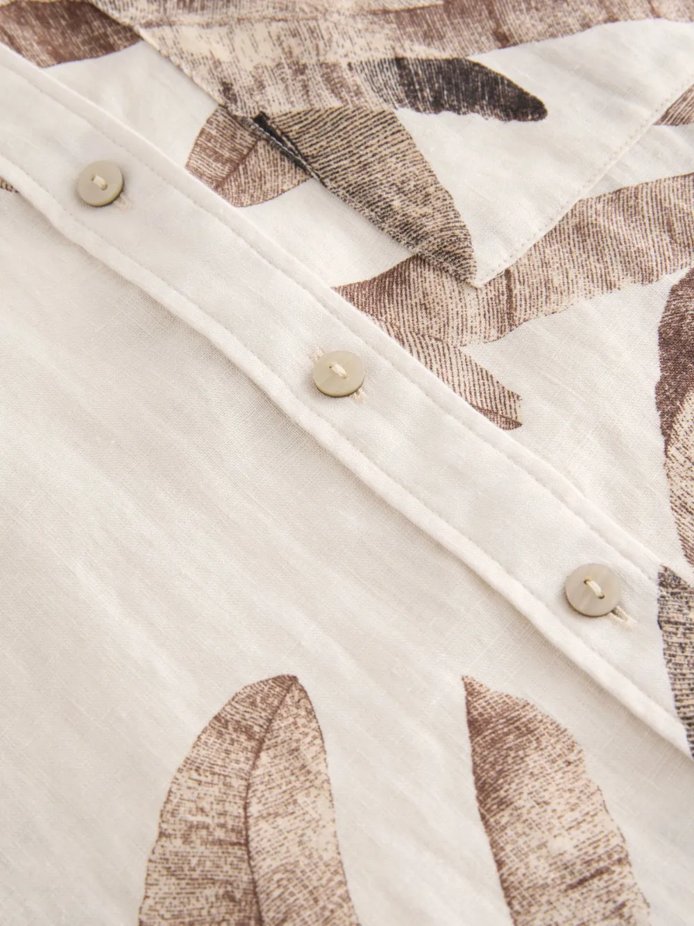 Ecru Palm Print Linen Flat Collar Loose Long Sleeve Shirt