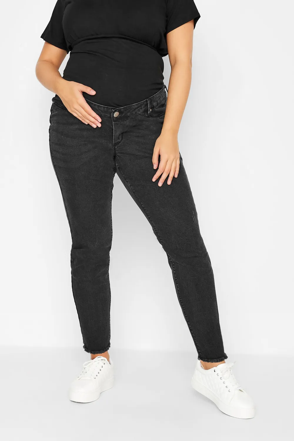 BUMP IT UP MATERNITY Curve Blue Push Up Stretch AVA Jeans