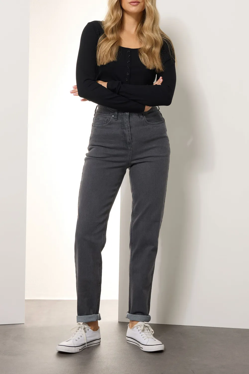 Women's Daily Jeans with Functional Pockets
