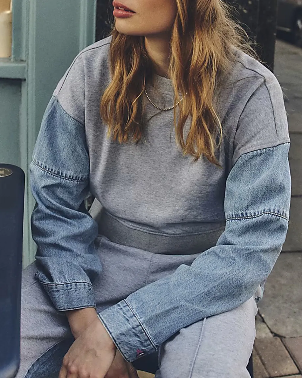 Designer Sleeve Round Neck Women's Sweatshirts