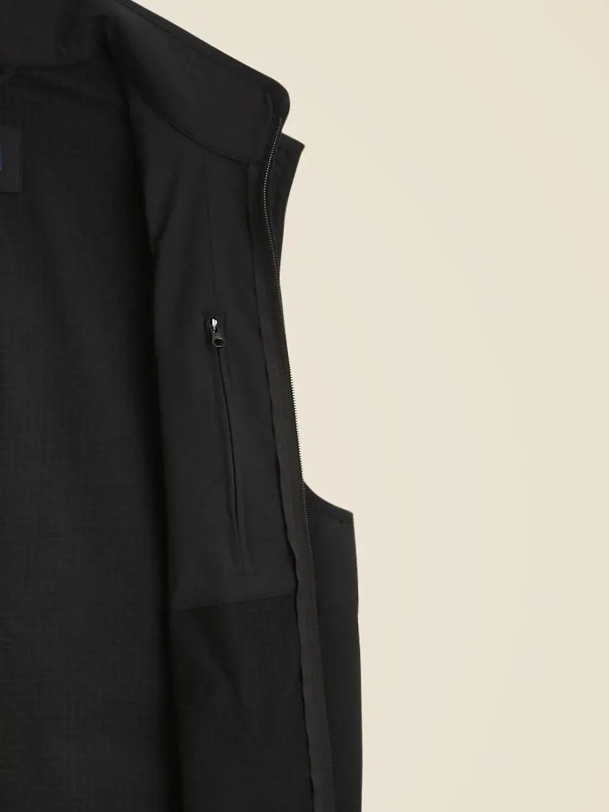 Black Zip Front Nylon Vest