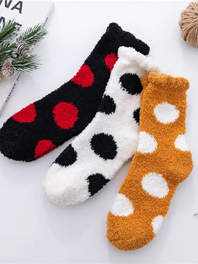 Polka-dot Bear Heart-shaped Graphics Warm Plus Velvet Coral Fleece Floor Socks