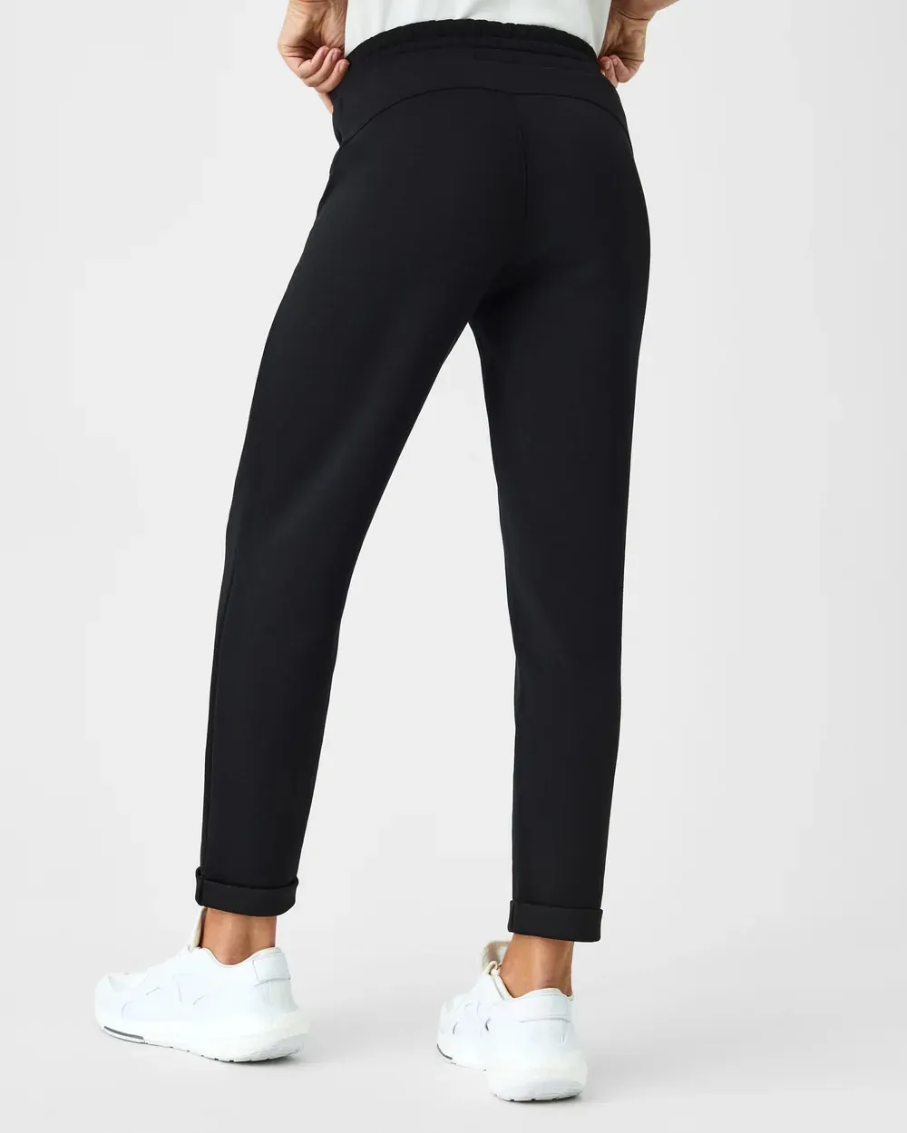 Very Black Tapered Pant